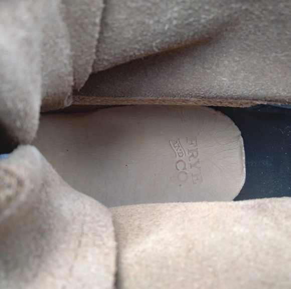 Frye Montana MocToe New In Box! - Picture 7 of 10